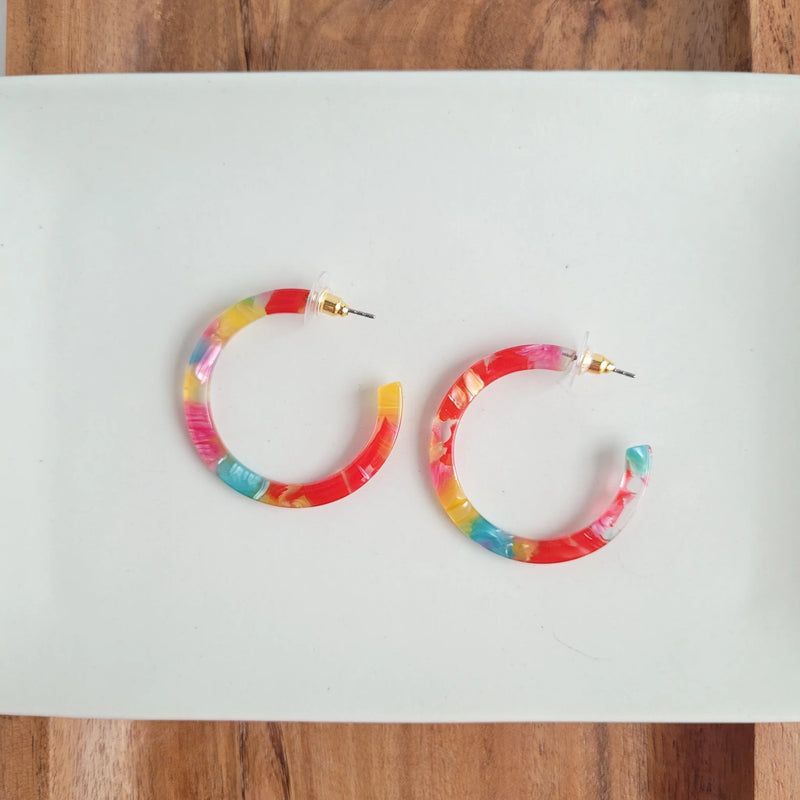 Camy Hoop Earrings in Rainbow Confetti